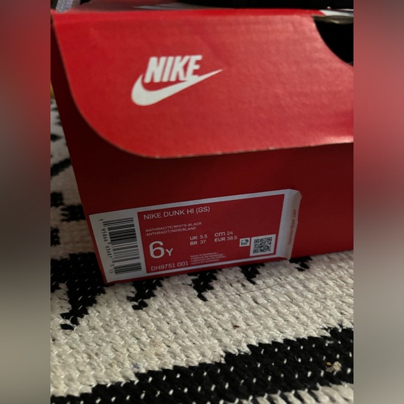 Nike hi dunks - Picture 5 of 5